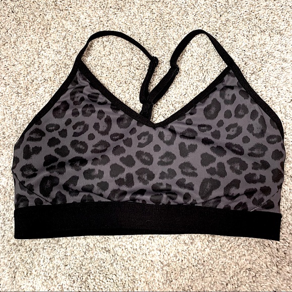 Bundle of 3 Compression Sports Bras/ Medium - Picture 11 of 16